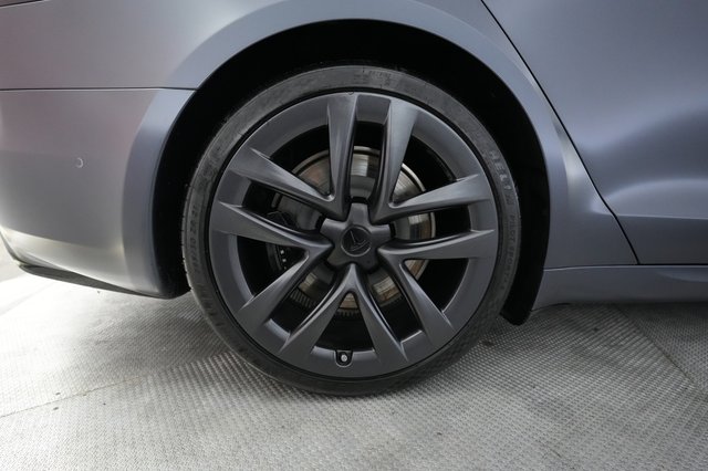 2022 Tesla Model S — photo 16 of 20