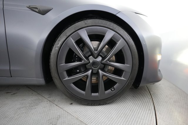 2022 Tesla Model S — photo 15 of 20
