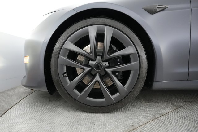 2022 Tesla Model S — photo 7 of 20