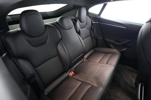 2022 Tesla Model S — photo 4 of 20