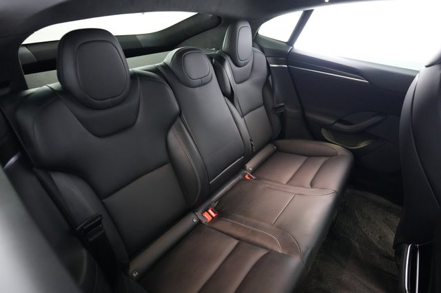 2022 Tesla Model S — photo 4 of 20