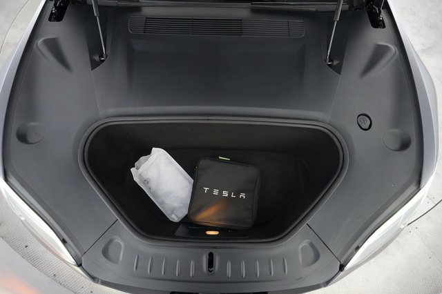 2022 Tesla Model S — photo 19 of 20