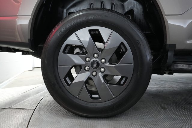 2023 Ford F-150 Lightning — photo 11 of 15