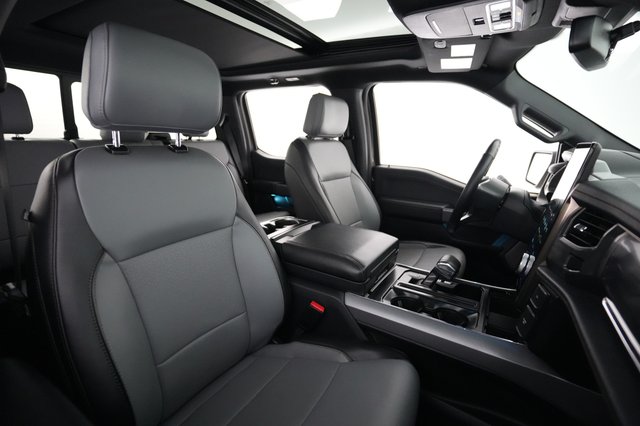 2023 Ford F-150 Lightning — photo 12 of 15