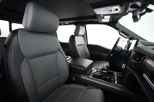 2023 Ford F-150 Lightning — photo 12 of 15