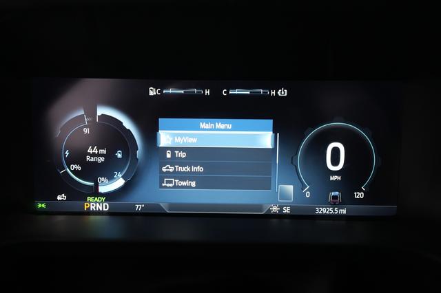 2023 Ford F-150 Lightning — photo 5 of 15