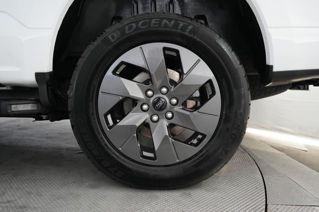 2023 Ford F-150 Lightning — photo 7 of 15