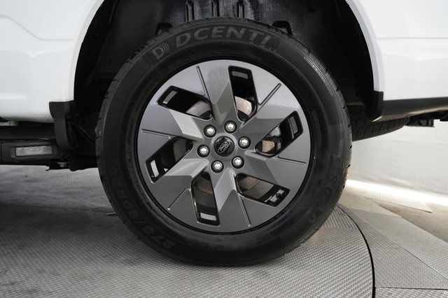 2023 Ford F-150 Lightning — photo 7 of 15