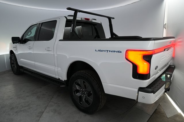 2023 Ford F-150 Lightning — photo 2 of 15