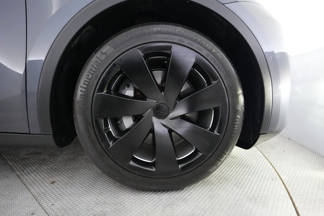 2021 Tesla Model Y — photo 16 of 21