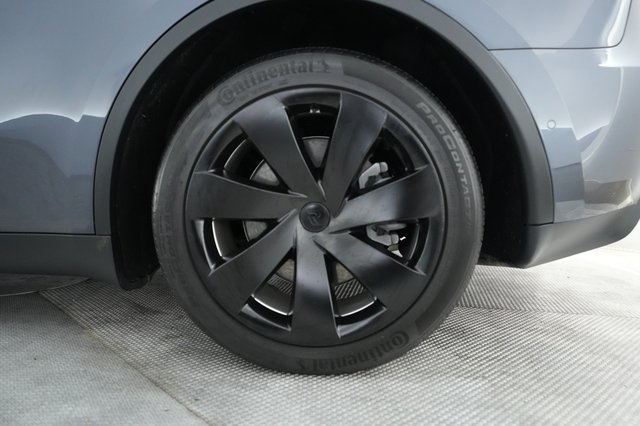 2021 Tesla Model Y — photo 7 of 21