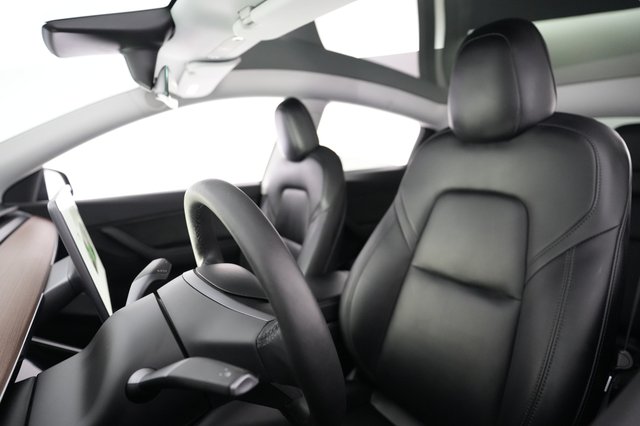 2021 Tesla Model Y — photo 3 of 21