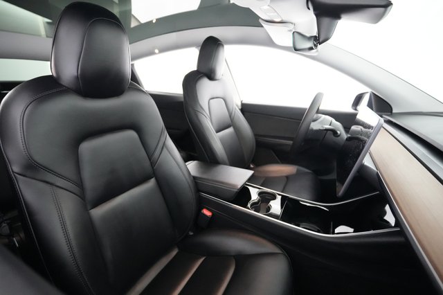 2021 Tesla Model Y — photo 18 of 21
