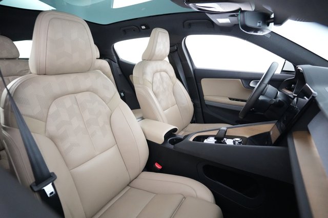 2022 Polestar 2 — photo 18 of 21