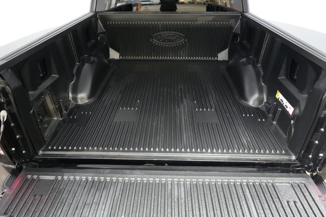 2023 Ford F-150 Lightning — photo 6 of 15