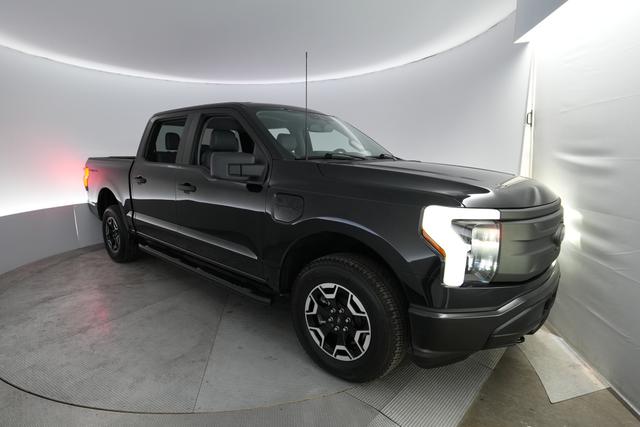 2023 Ford F-150 Lightning — VIN 1FT6W1EV1PWG57528