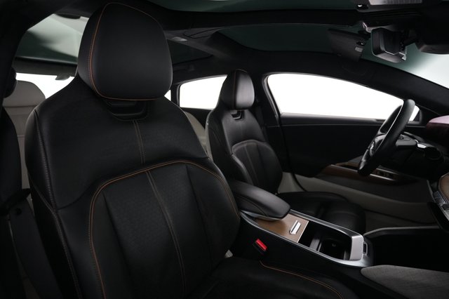 2023 Lucid Air — photo 18 of 21