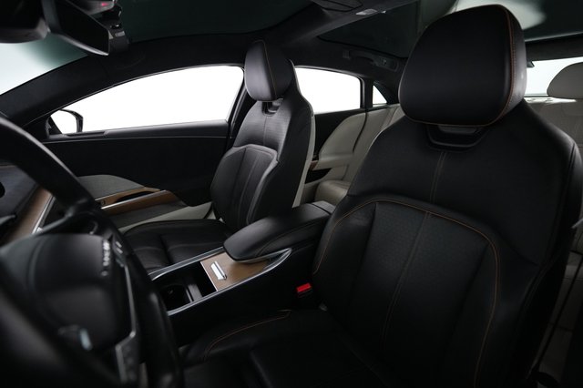 2023 Lucid Air — photo 3 of 21