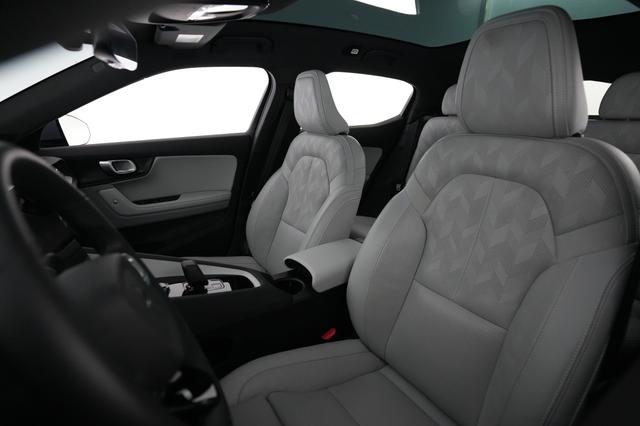2024 Polestar 2 — photo 3 of 21
