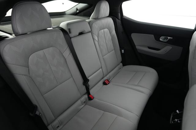 2024 Polestar 2 — photo 4 of 21
