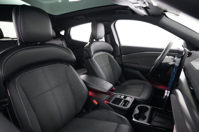 2025 Ford Mustang Mach-E — photo 18 of 23
