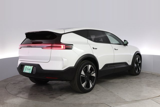 2025 Polestar 3 — photo 2 of 22