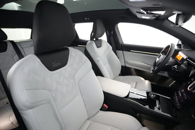 2025 Polestar 3 — photo 18 of 22