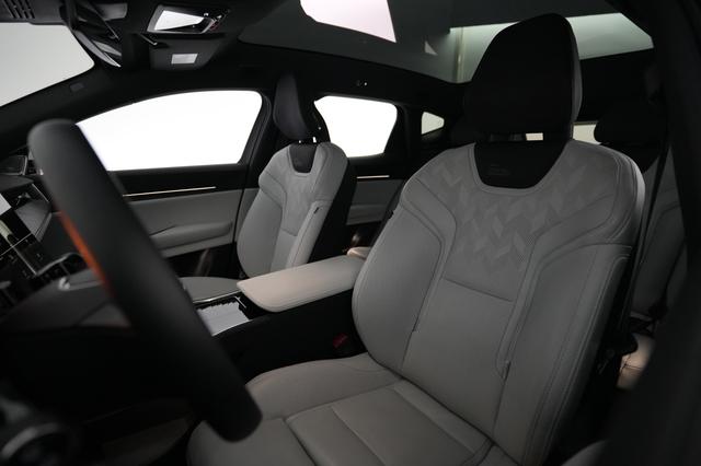 2025 Polestar 3 — photo 3 of 22