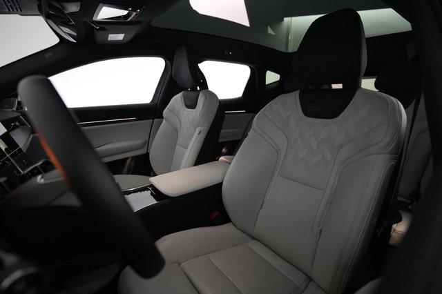 2025 Polestar 3 — photo 3 of 22
