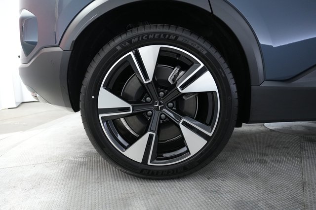 2025 Polestar 3 — photo 17 of 21