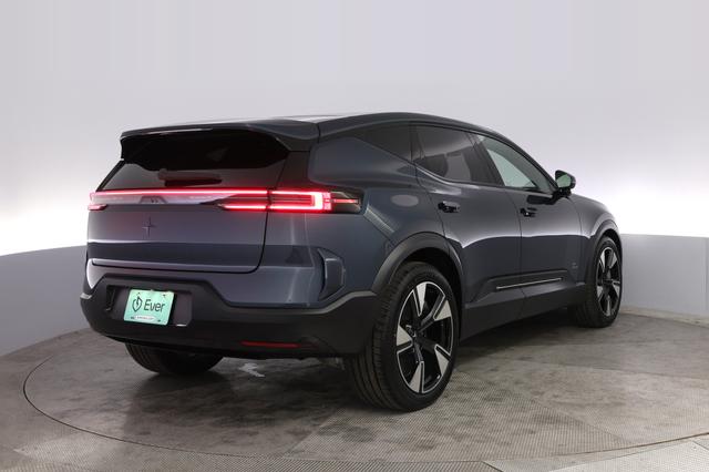 2025 Polestar 3 — photo 2 of 21