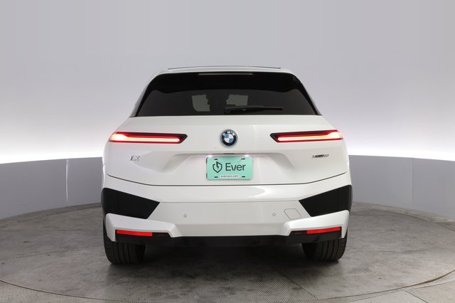 2023 BMW iX — photo 12 of 20