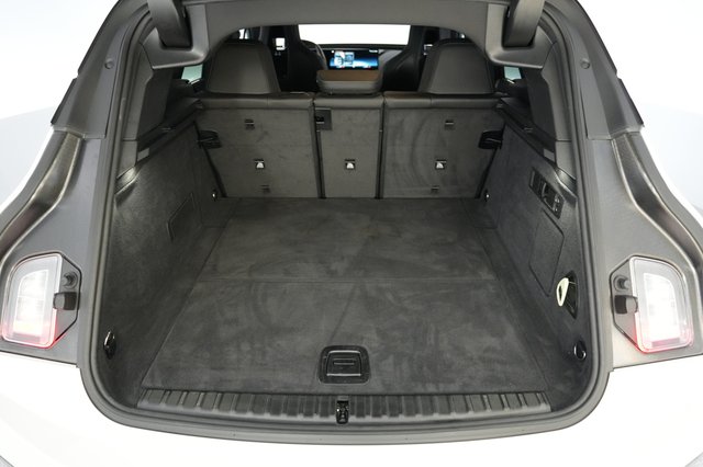 2023 BMW iX — photo 6 of 20