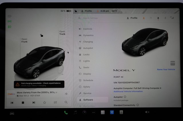 2023 Tesla Model Y — photo 5 of 21