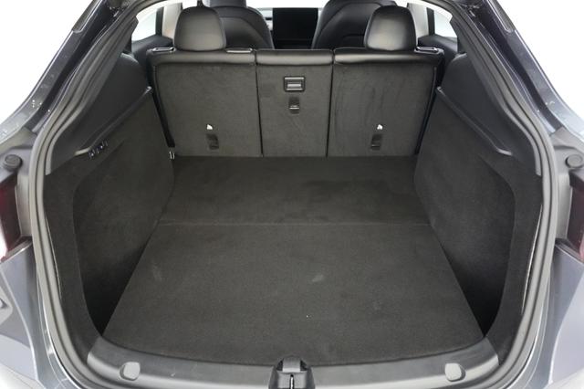 2023 Tesla Model Y — photo 6 of 21
