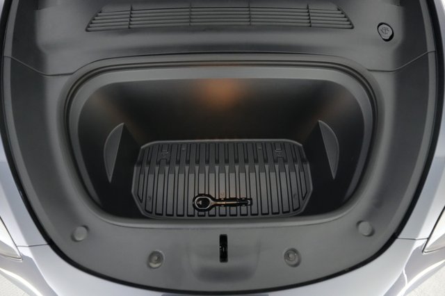 2023 Tesla Model Y — photo 20 of 21