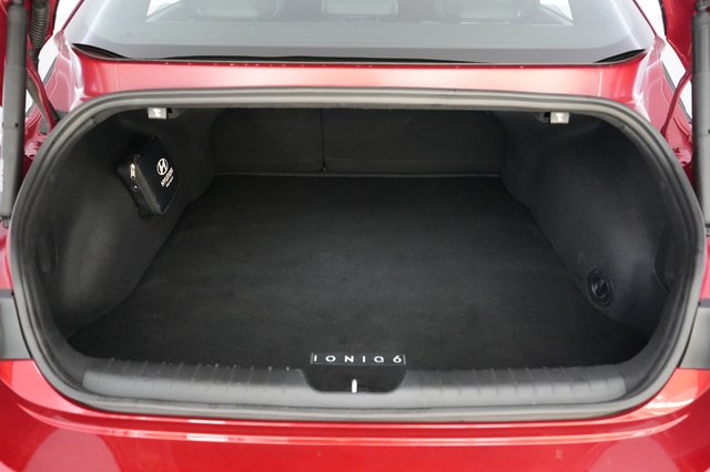 2024 Hyundai IONIQ 6 — photo 6 of 21