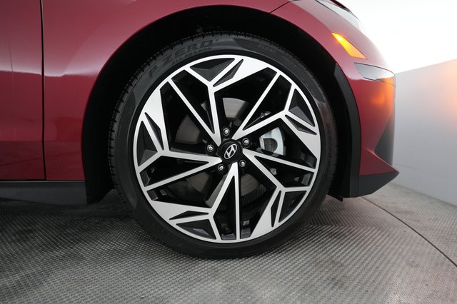 2024 Hyundai IONIQ 6 — photo 16 of 21