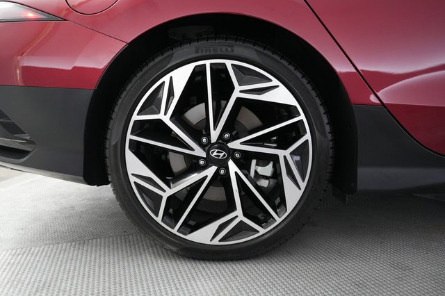 2024 Hyundai IONIQ 6 — photo 17 of 21