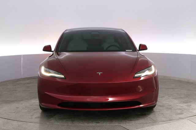 2025 Tesla Model 3 — photo 9 of 21