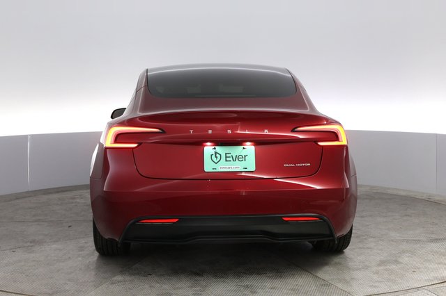 2025 Tesla Model 3 — photo 12 of 21