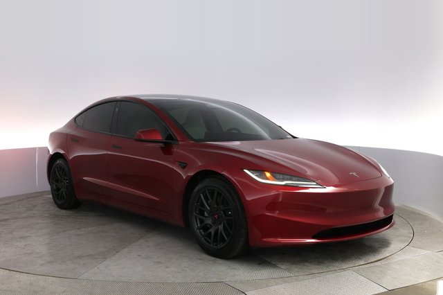 2025 Tesla Model 3 — photo 10 of 21