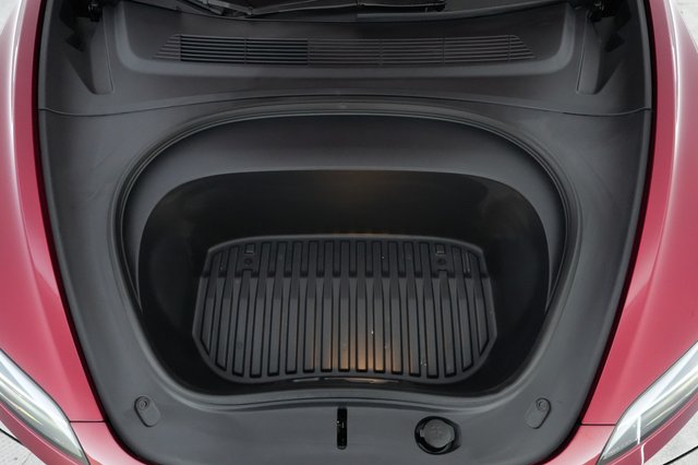 2025 Tesla Model 3 — photo 20 of 21