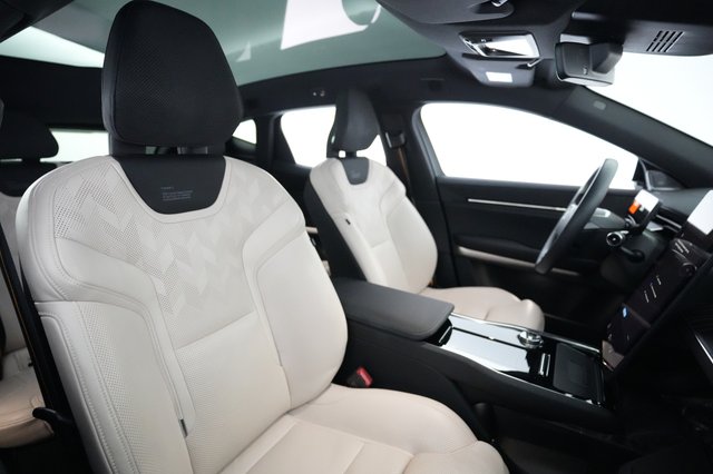 2025 Polestar 3 — photo 18 of 21