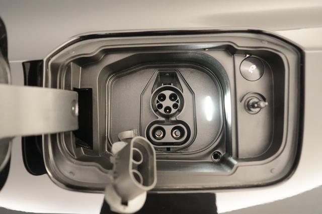 2025 Polestar 3 — photo 8 of 21