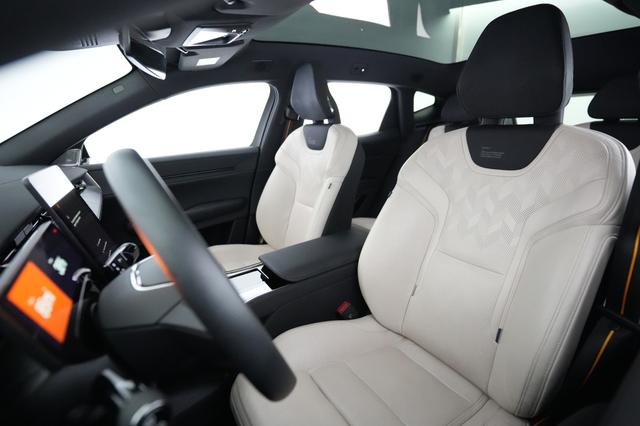 2025 Polestar 3 — photo 3 of 21
