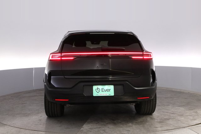 2025 Polestar 3 — photo 12 of 21