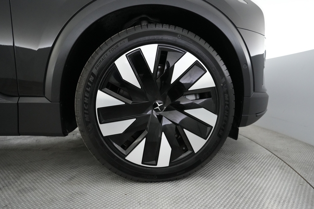 2025 Polestar 3