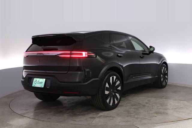 2025 Polestar 3 — photo 2 of 21