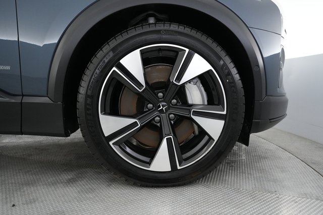 2025 Polestar 3 — photo 16 of 21